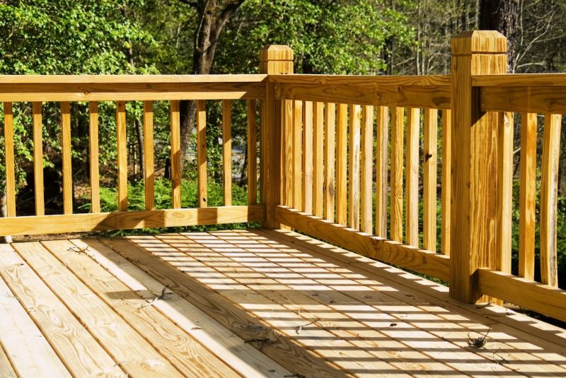 Wood Deck Refinishing